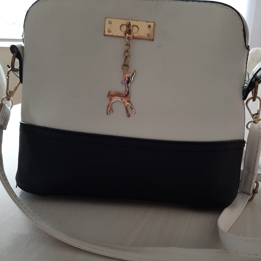 Ladies purse - Picture 1 of 1